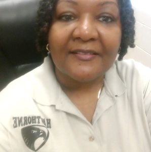 Meet your Posher, Sandy